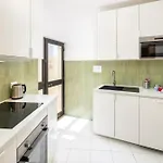 With Large Roof Terrace & Great Views 카르보에이루