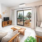 Lejlighed With Large Roof Terrace & Great Views Carvoeiro (Lagoa)