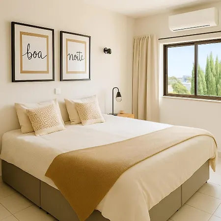With Large Roof Terrace & Great Views Apartment *
