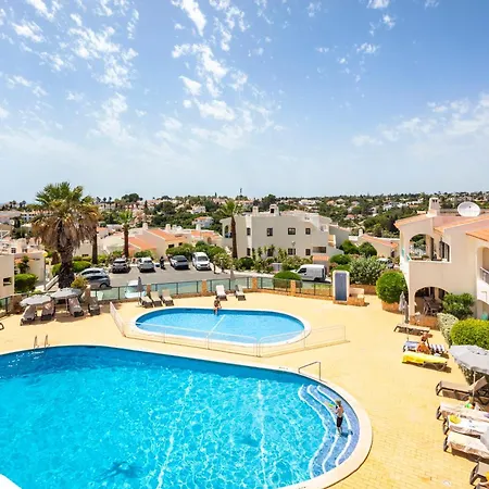 With Large Roof Terrace & Great Views Apartmán